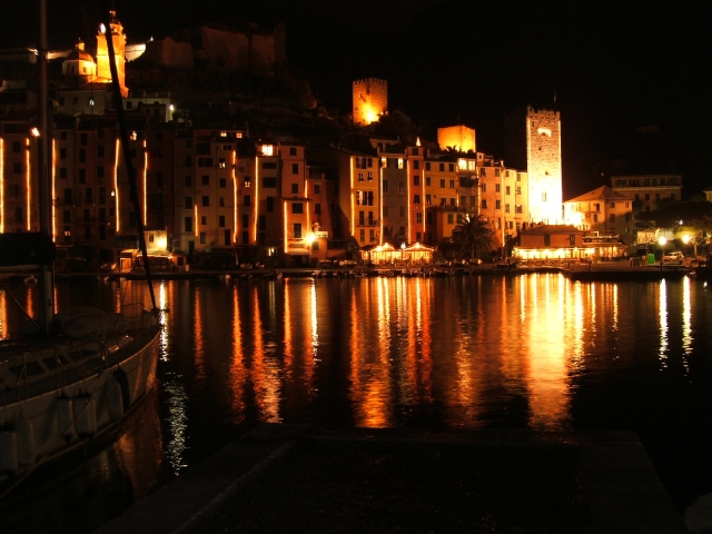 Excursiones nocturnas en barco